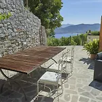 Hills Apartment