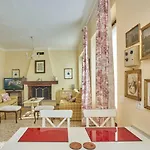 Hills Apartment *